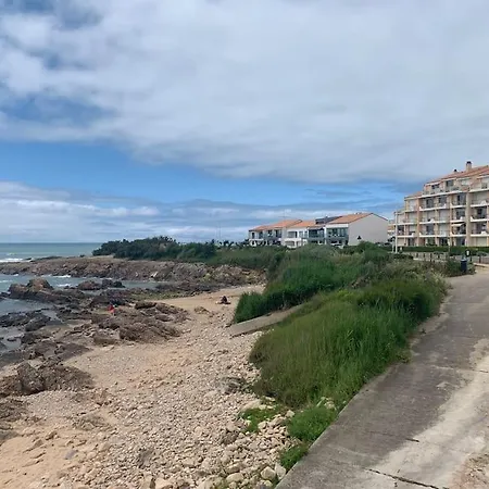 Rdc Face A La Mer Les Sables 公寓 *